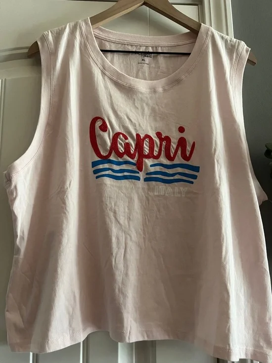 NWT Capri Graphic Muscle Tank Top - Picture 1 of 4